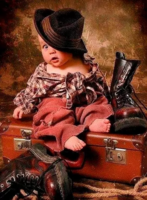 Без бренда «Малыш на красном чемодане» в Архангельске 